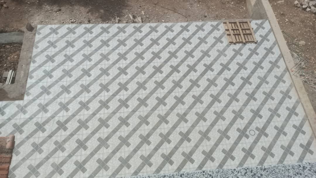 Carrelage & revêtements — réalisation ETBHGE, vue 5